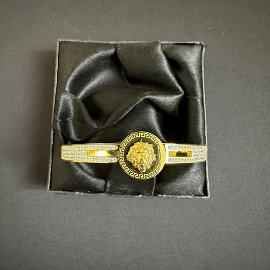 REGAL™ VERSACE STONE BRACELET.