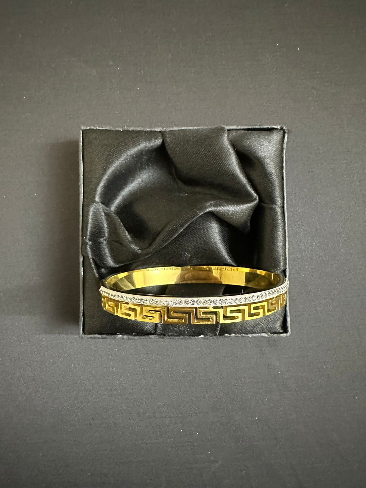 REGAL™ FENDI STONE BRACELET.