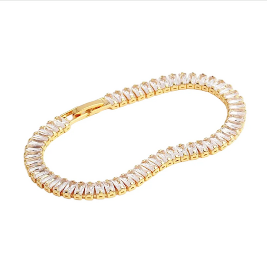 REGAL™ Luxury Queen Baguette Bracelet-Honey Gold.