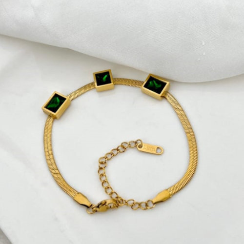 REGAL™  GREEN STONE BRACELET.